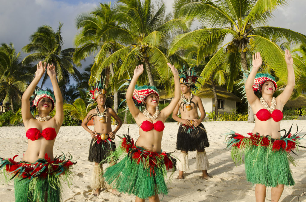 Tanzende Frauen in Tahiti